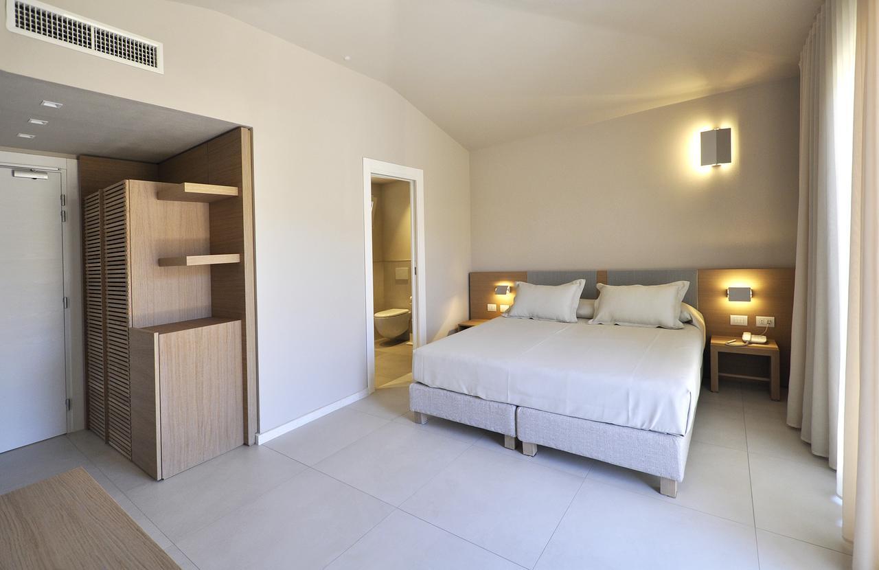 Domu Simius Life Style Hotel Villasimius Exterior photo